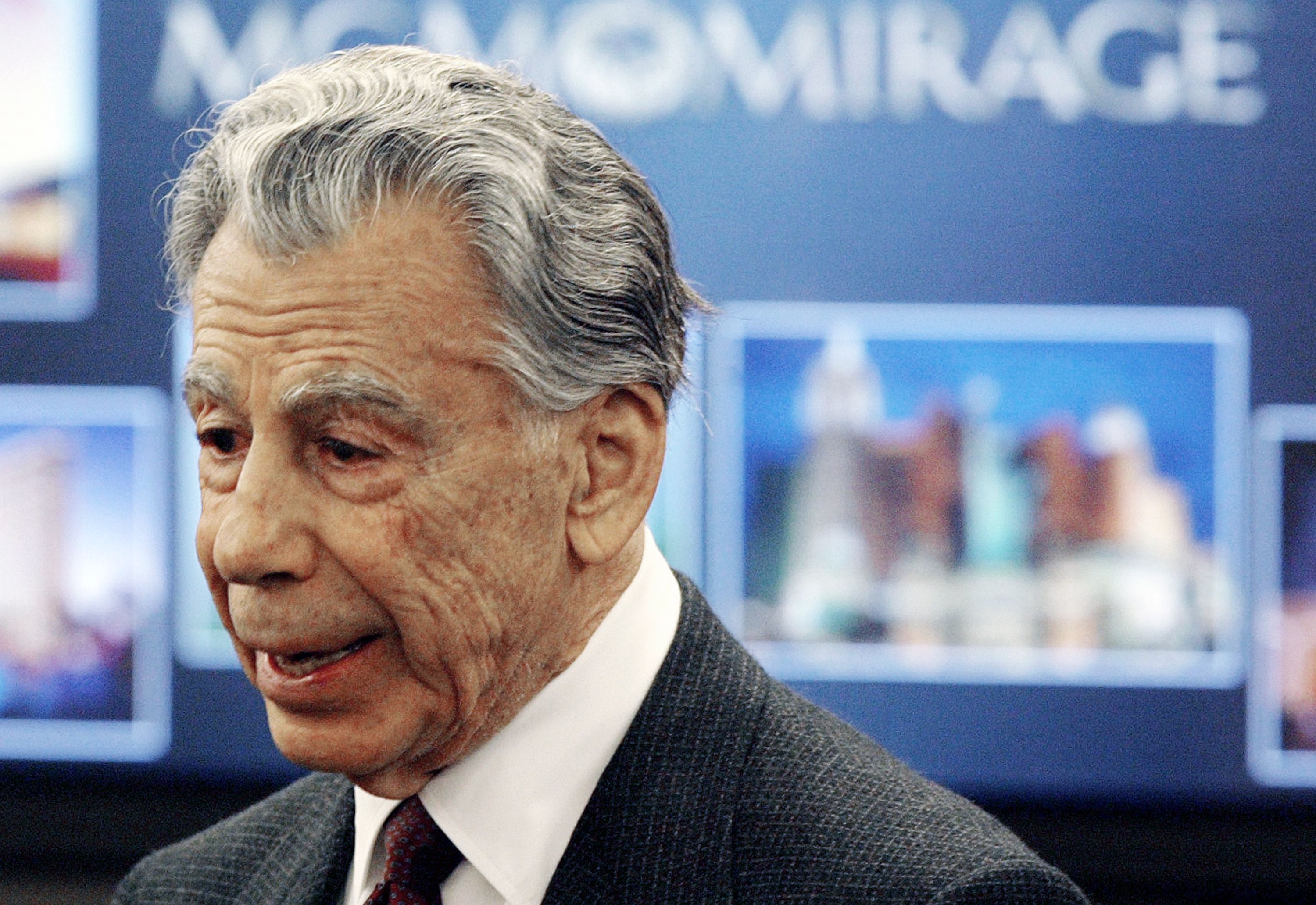 Late Kirk Kerkorian’s Investment Firm Sells Mandarin Oriental Condo at Discounted Price