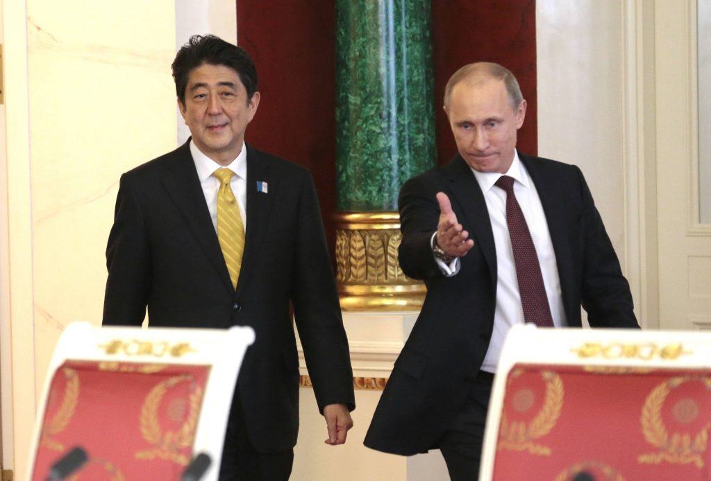 Russia’s Putin and Japan’s PM Abe Meet, as Sochi Casino Readies to Welcome Gamblers After New Year