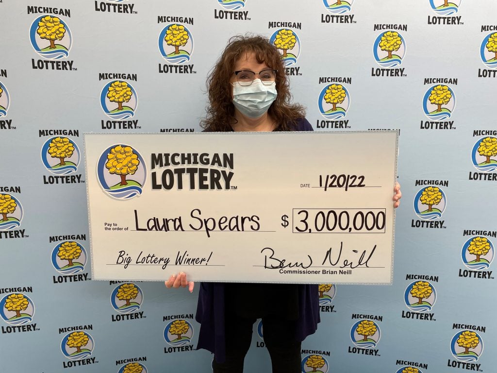 Michigan Woman Finds Email on $3M Lottery Prize in Spam; Mega Millions Nears $400M