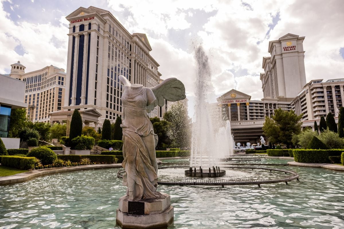 Caesars Strip Asset Sale Likely Off for Now, Stock Still Has Potential, Says Analyst