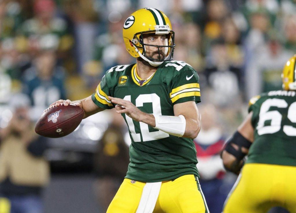 Detroit Visits Favored Green Bay for Monday Night Football as Oddsmakers Expect Close Game