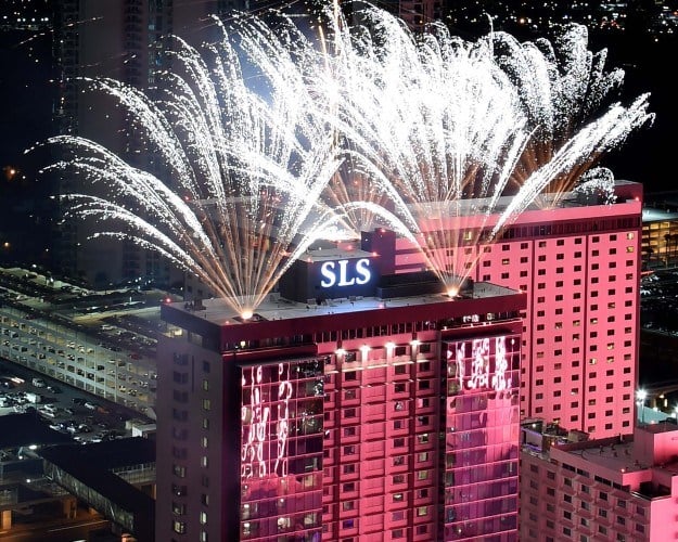 SLS Las Vegas Sale Price Tussle Means Final Deal Likely Delayed Until Q1 2018