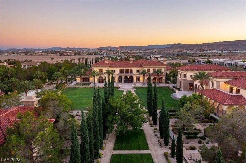 Las Vegas Palace Formerly Occupied by Michael Jackson Lists for $25M