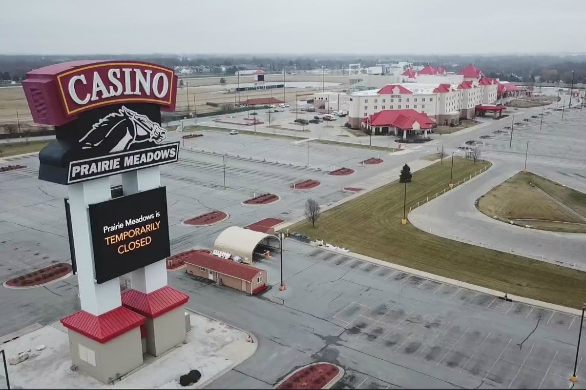 Iowa Casinos Can Reopen June 1, Gaming Floor Limited to 50 Percent Capacity