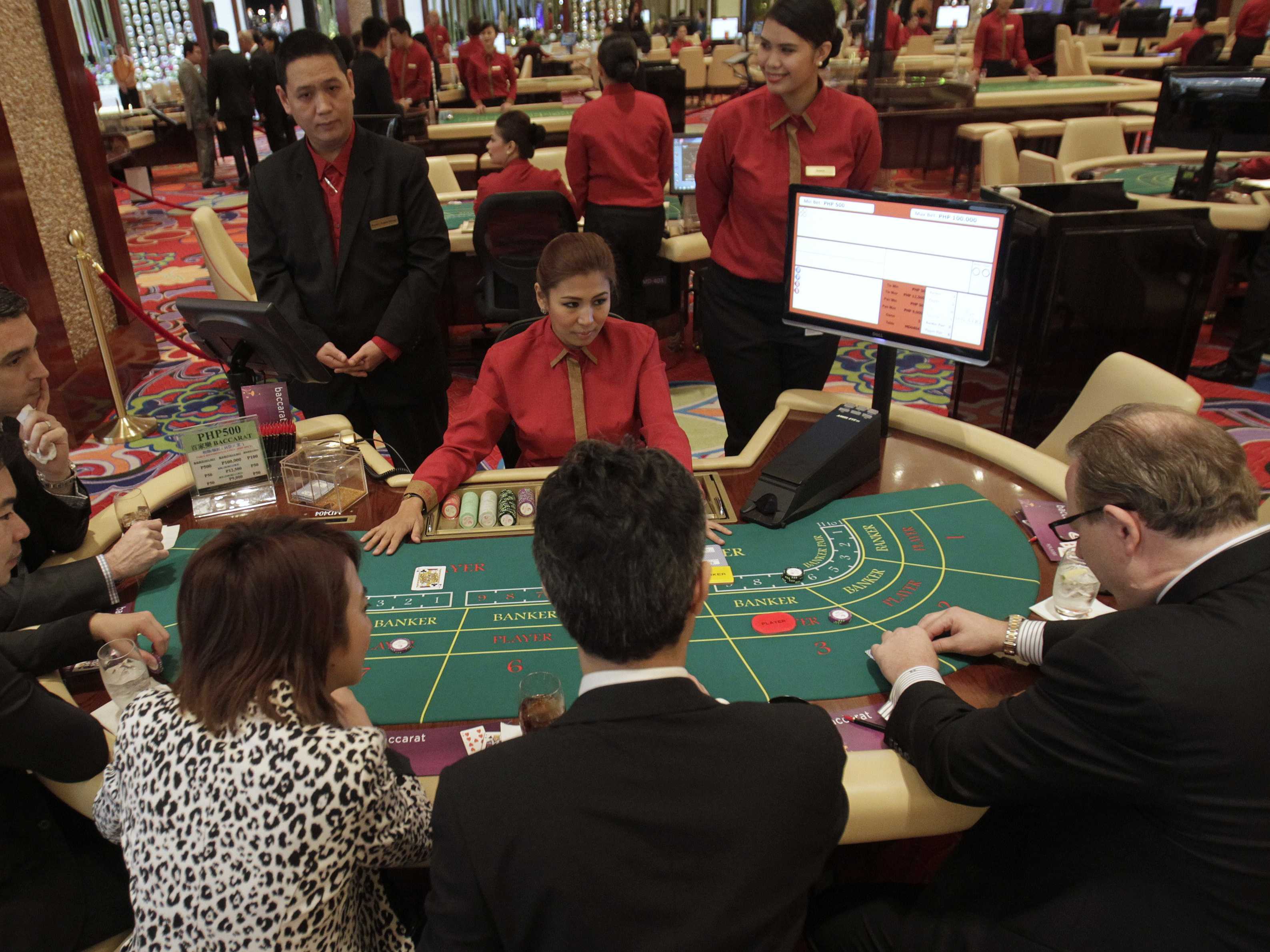 Macau Casinos Can Avoid 2020 Letdowns if Chinese GDP Growth Holds Above Six Percent