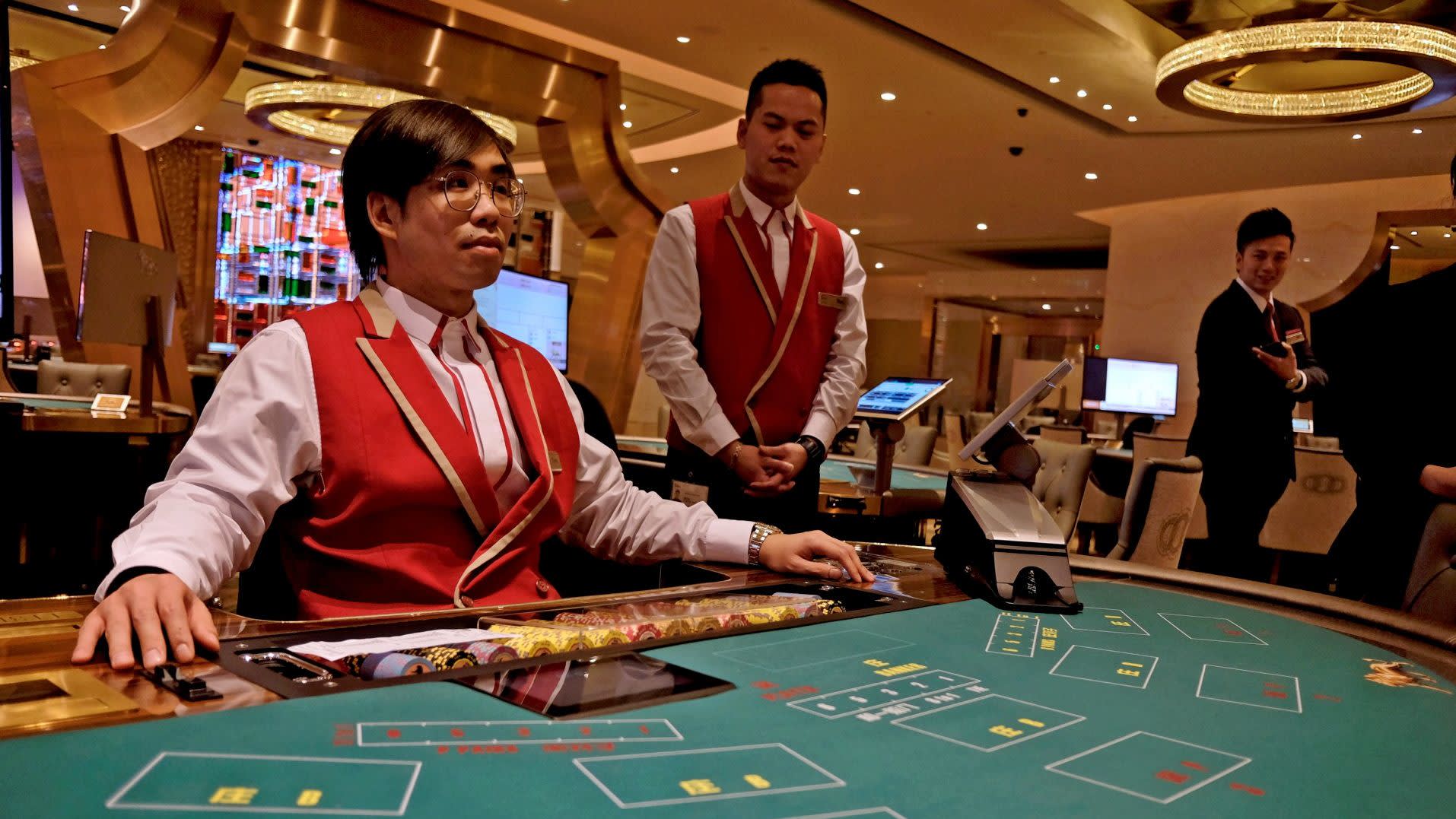 Gaming Dependence Exposes Macau Economic Vulnerabilities, Says Fitch