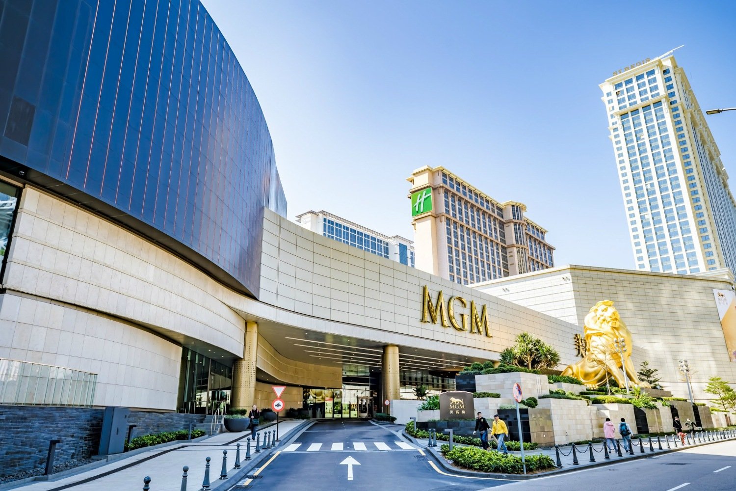 Macau Gross Gaming Revenue Tops Expectations in March, Casinos Win $3.2B