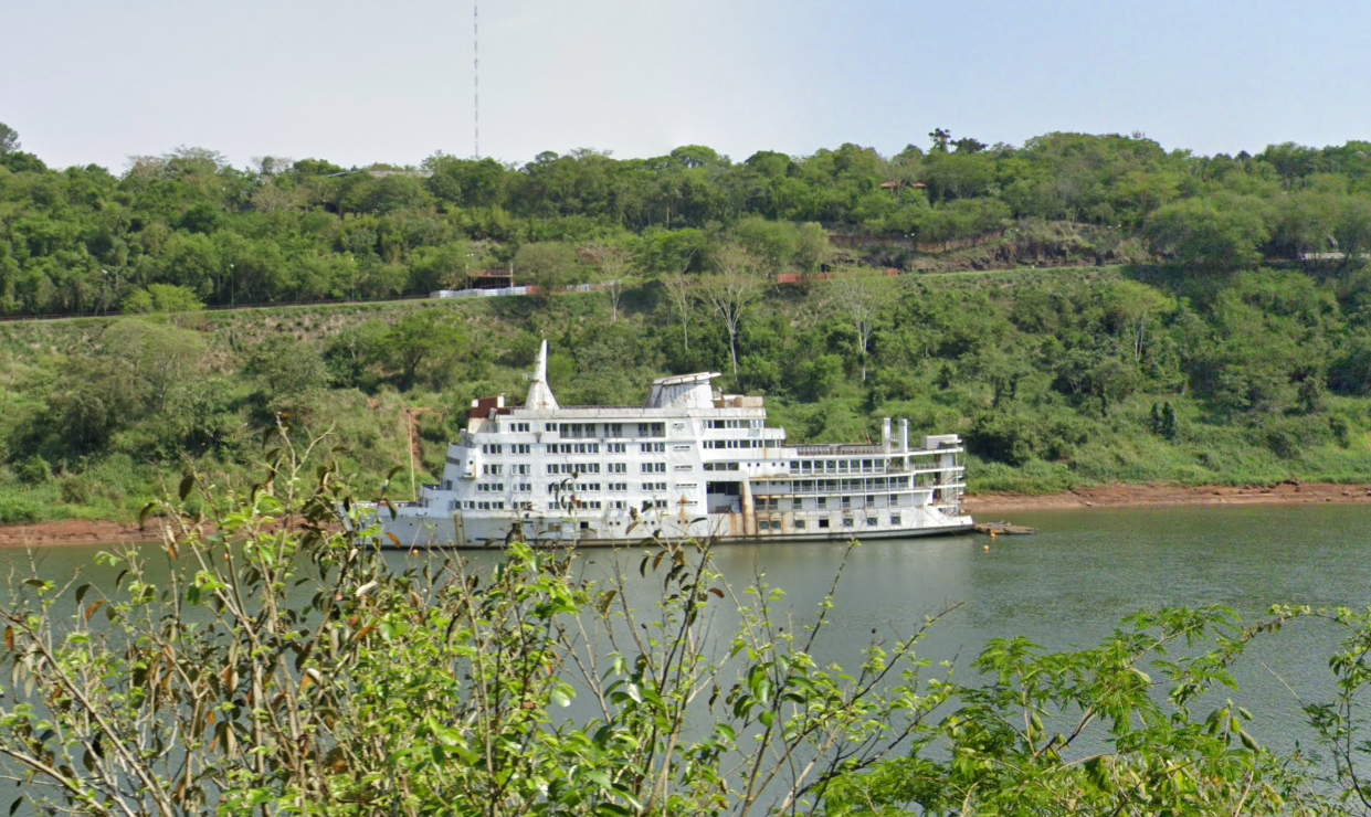 Abandoned Casino Ship in Argentina Docked in Triple Frontier Planned for Renovation