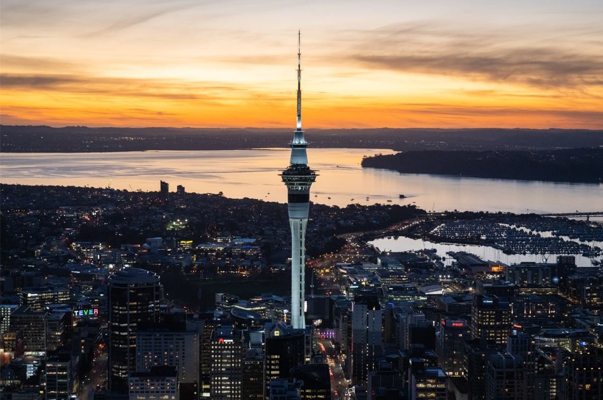 SkyCity Auckland Blasted for Allowing Banned Gambler to Play for 28 Hours Straight