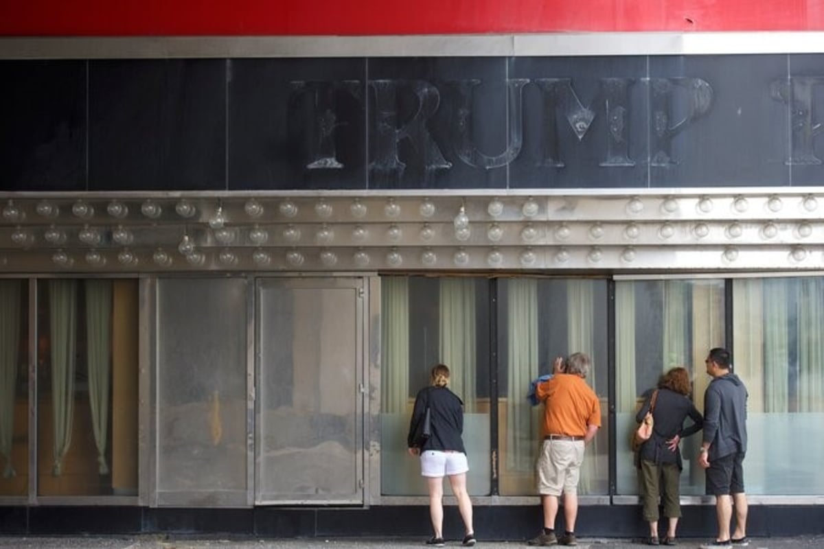 Carl Icahn Cancels Trump Plaza Implosion Auction, Boys & Girls Club Loses $175K