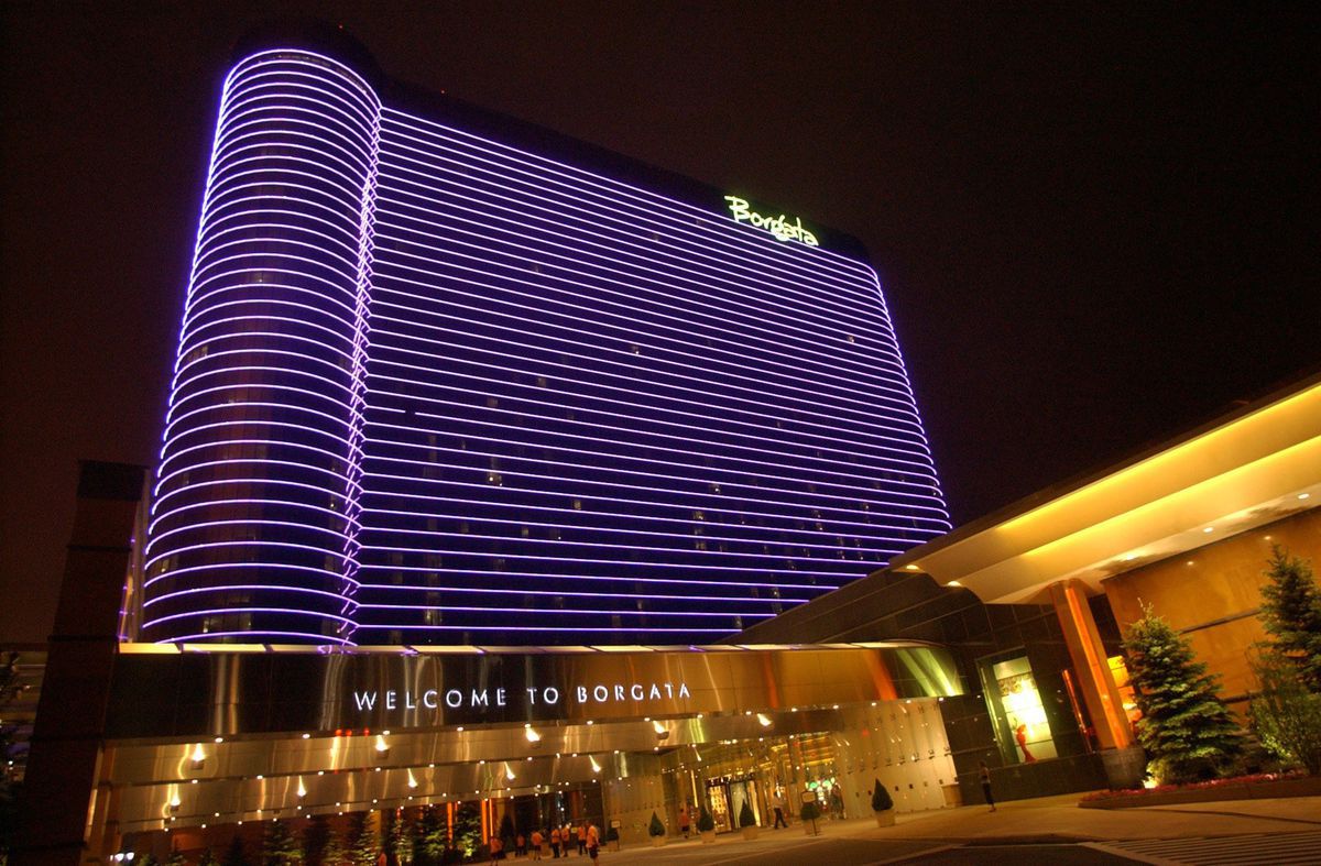 Atlantic City Police Charge Five in $12,000 Credit Card Fraud Case Tied to Borgata