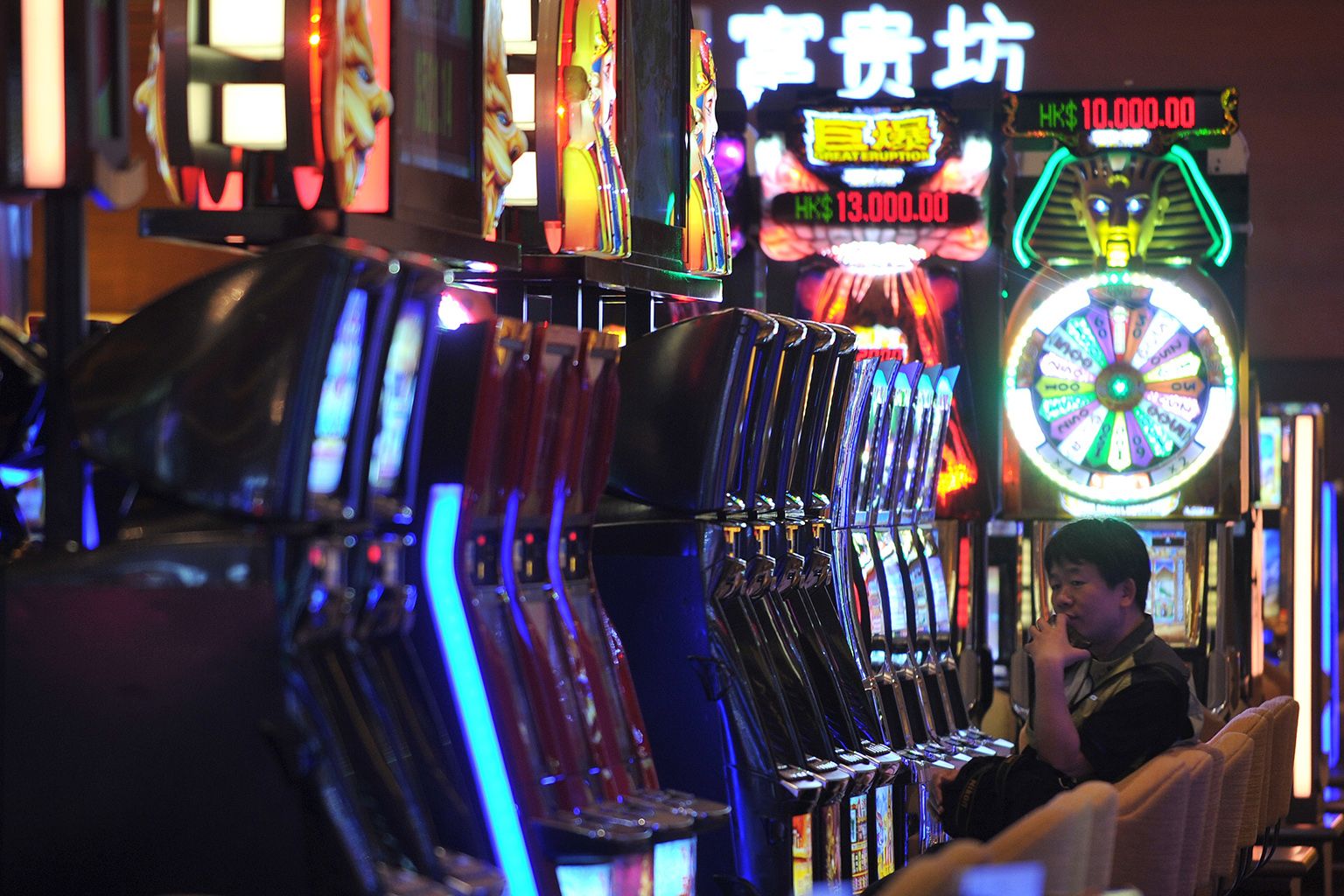 J.P. Morgan Sees Macau February GGR Down 80 Percent Even with Casinos Reopening This Week