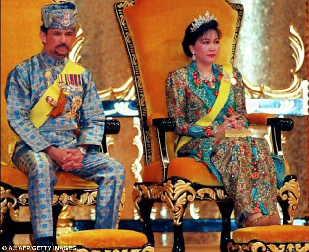 Gambling Ex-Wife of Sultan of Brunei Accuses Bodyguard of £12m Theft